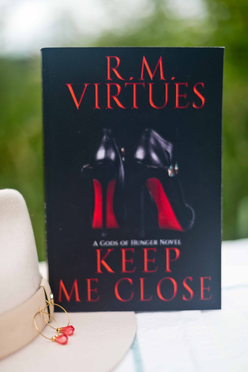 Keep Me Close - Aphrodite Earrings